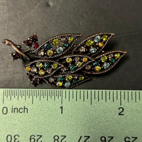 Vintage Rhinestone Leaf Brooch Pin No Flaws - Picture 3 of 3